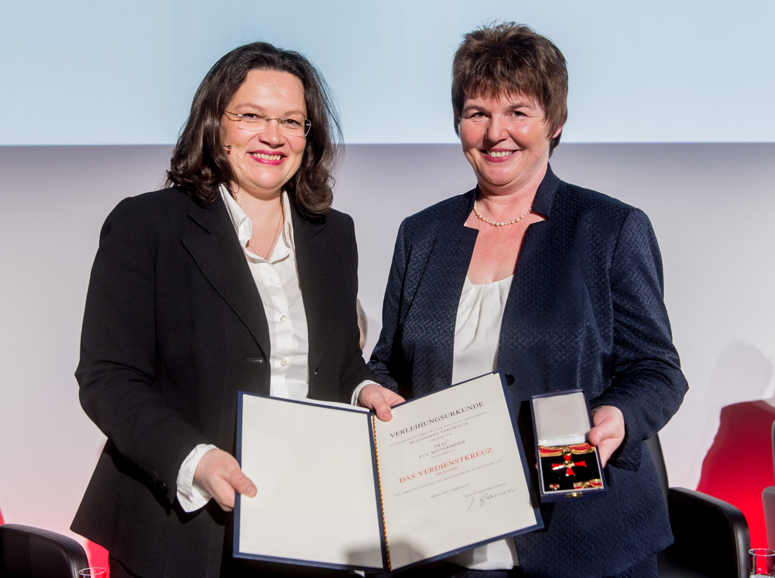 Bundesverdienstkreuz für Ellen-Ammann-Preisträgerin Eva Mittermeier