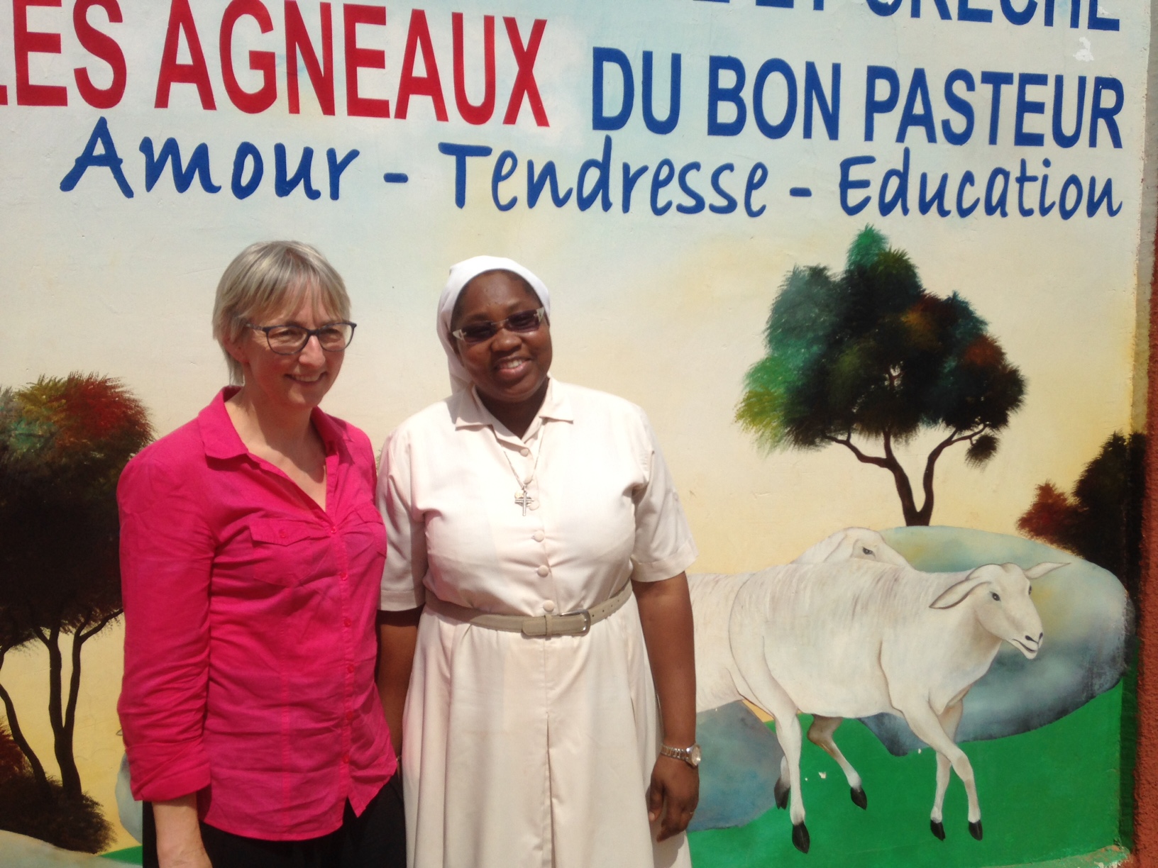 Sabine Slawik besucht Frauenhaus in Burkina Faso